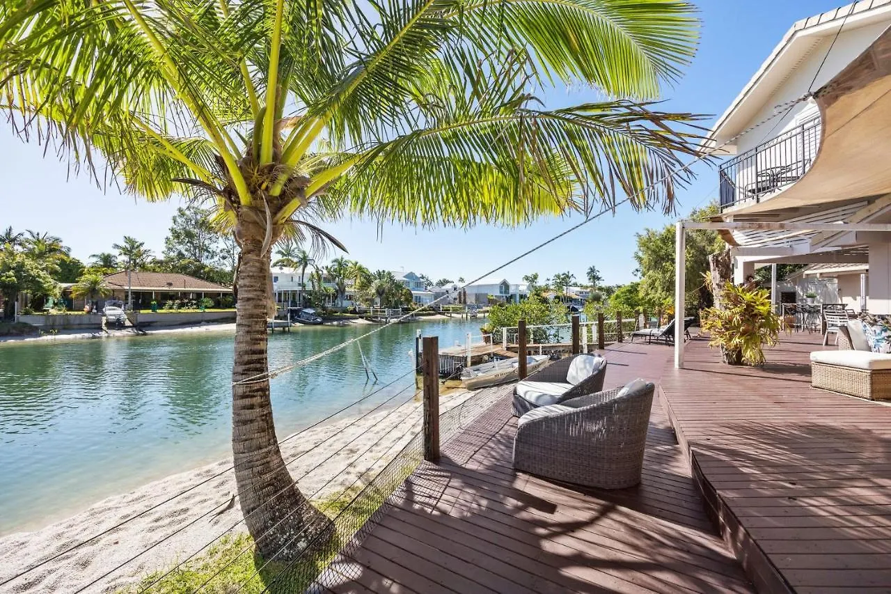Holiday home 30 Mossman Crt Noosa Heads Villa