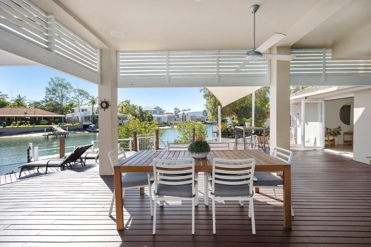 30 Mossman Crt Noosa Heads Villa 0*,