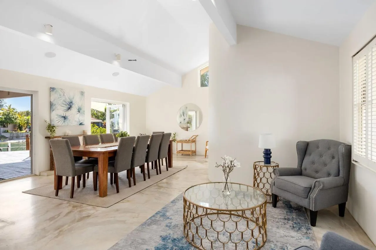 30 Mossman Crt Noosa Heads Villa