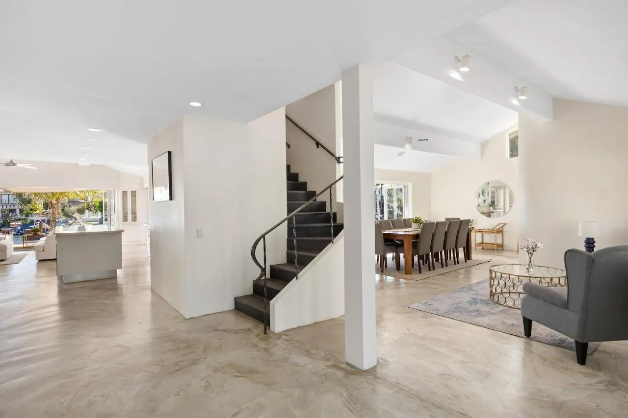 30 Mossman Crt Noosa Heads Villa