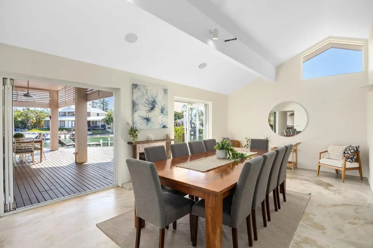 30 Mossman Crt Noosa Heads Villa 0*,  Australia